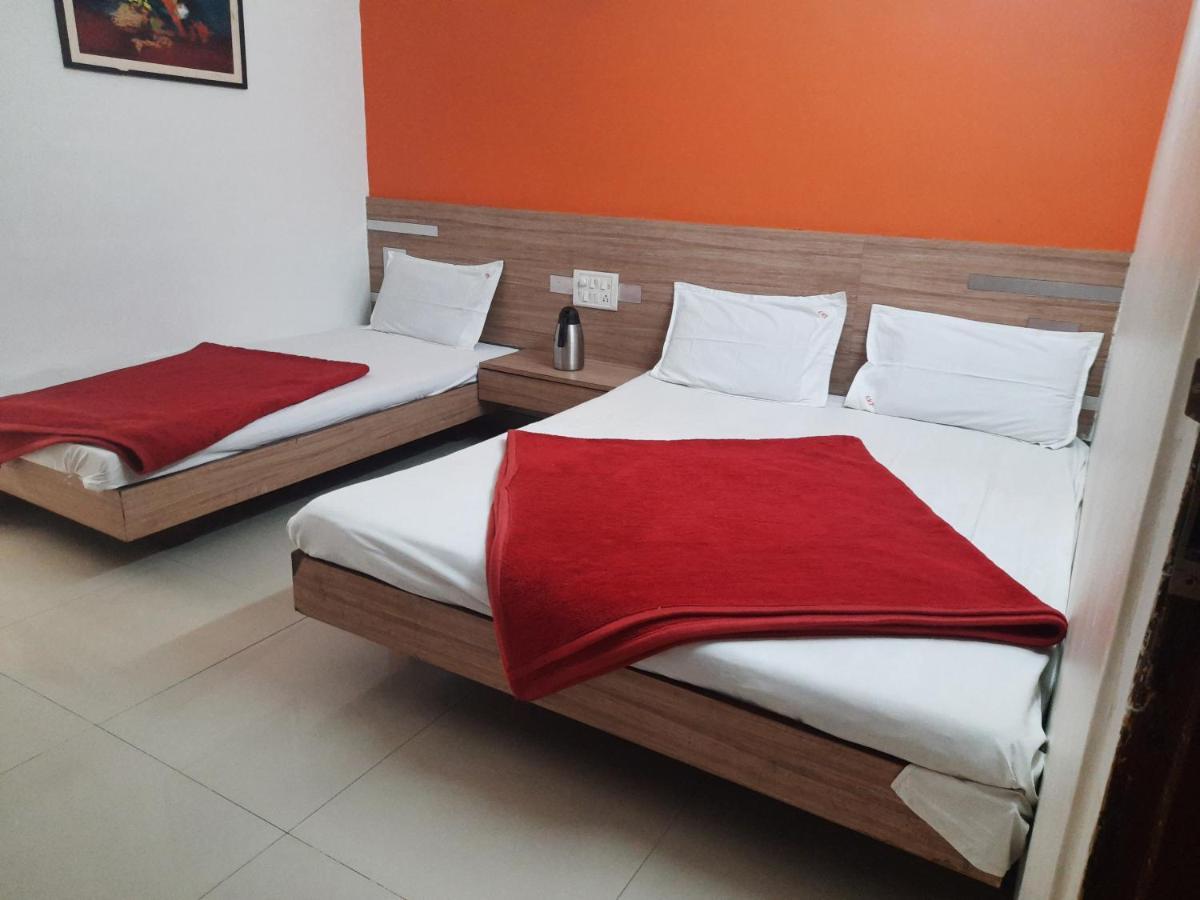 Hotel S K Palace Mahābaleshwar Zewnętrze zdjęcie